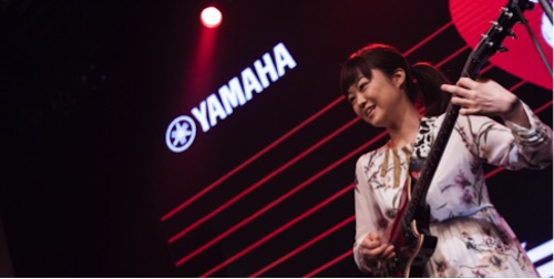 不断创新的人生就是博音乐比赛 <br />~从传统电子琴到吉他女声~