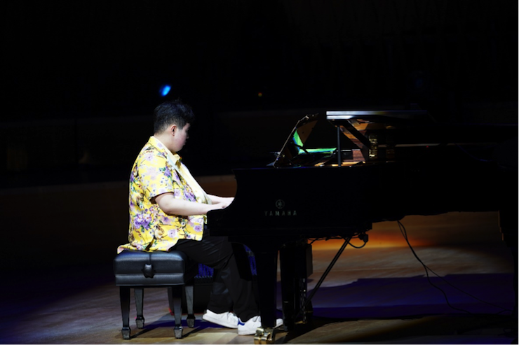 世界自闭症日，人生就是博未来艺术家刘明康与他的朋友们温情奏响“音乐与梦想”慈善音乐会