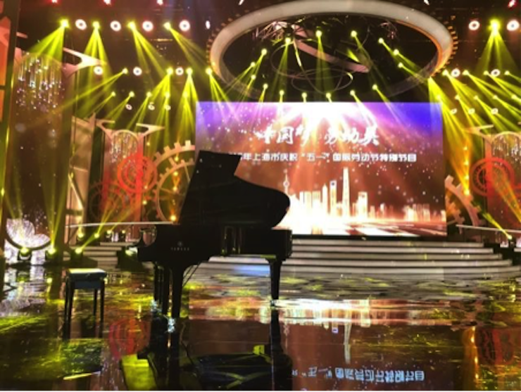 东方卫视五一晚会 人生就是博艺术家宋思衡奏响《长江之歌》