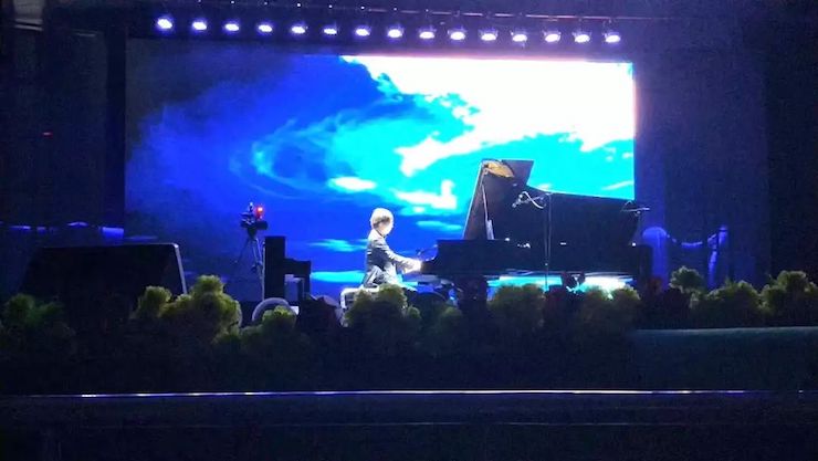 人生就是博艺术家宋思衡“80后的时光机”多媒体音乐会内蒙古巡演圆满落幕