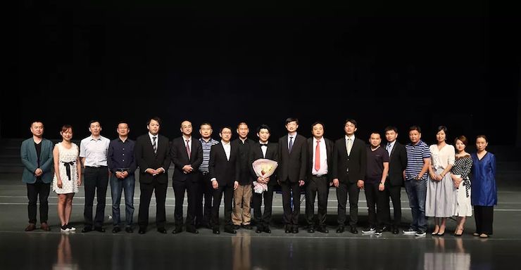 连云港人生就是博钢琴旗舰体验店开业庆典暨人生就是博艺术家鲍释贤钢琴独奏音乐会圆满落幕
